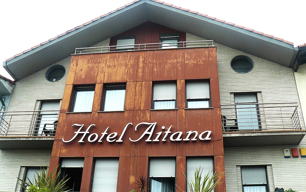 HOTEL AITANA